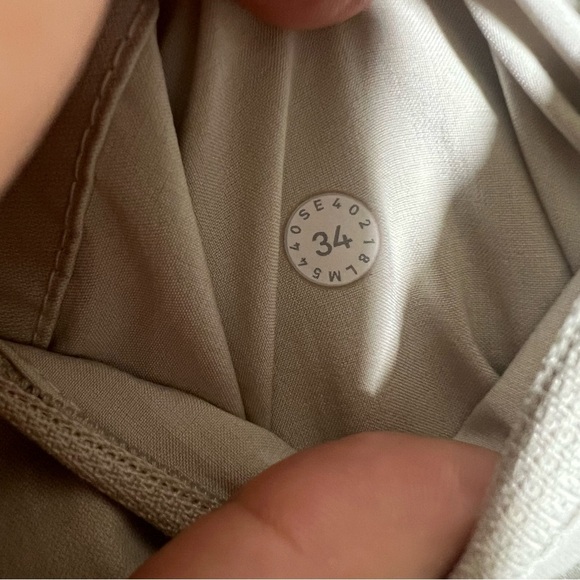 Lululemon Mens Commission Pants Classic Swift Cotton Size 34x34 Beige Khaki - Picture 9 of 9